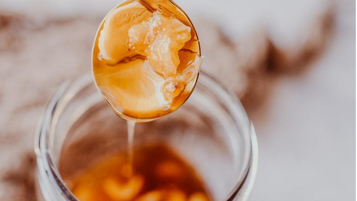 अदरक और शहद के फायदे: अदरक और शहद चाटने से क्या होता है | Ginger with honey benefits in hindi