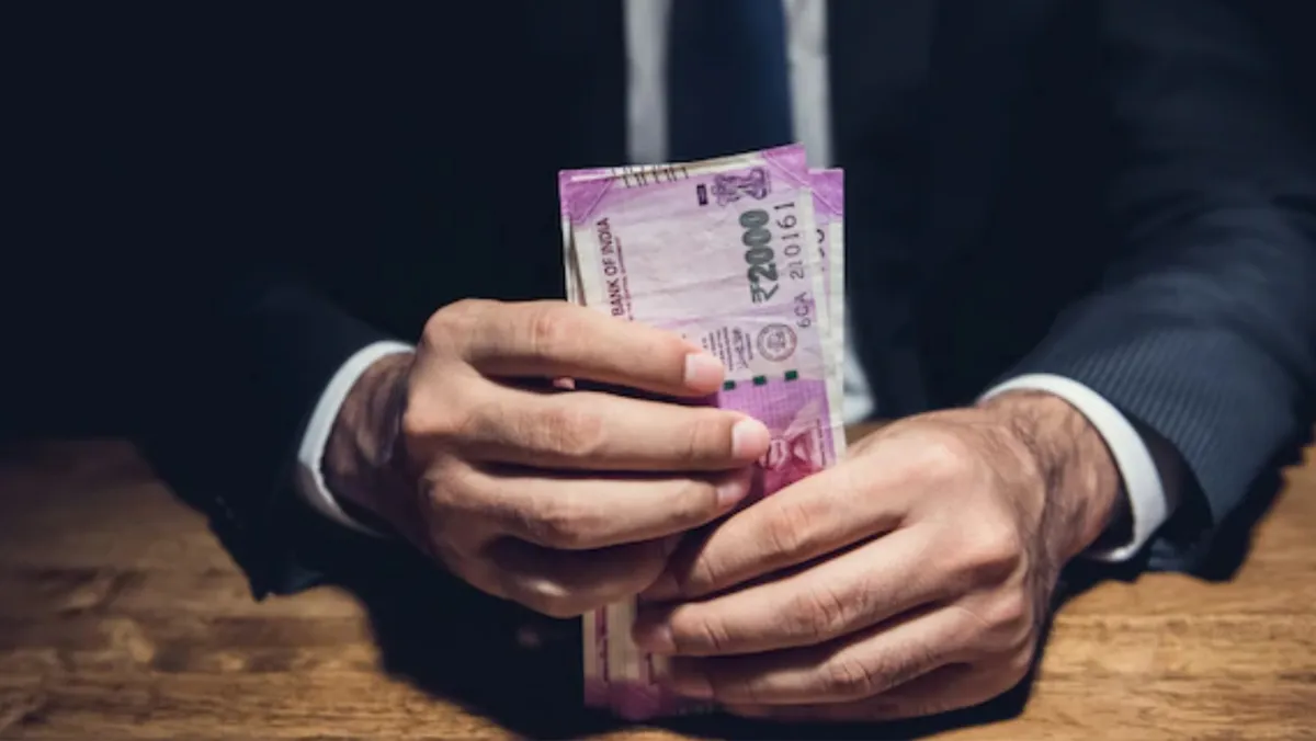 वास्तु टिप्स: कर्ज के बोझ से छुटकारा दिलाएंगे वास्तु के ये उपाय, बस मंगलवार को करें ये काम Vastu Tips for Debt- India TV Hindi