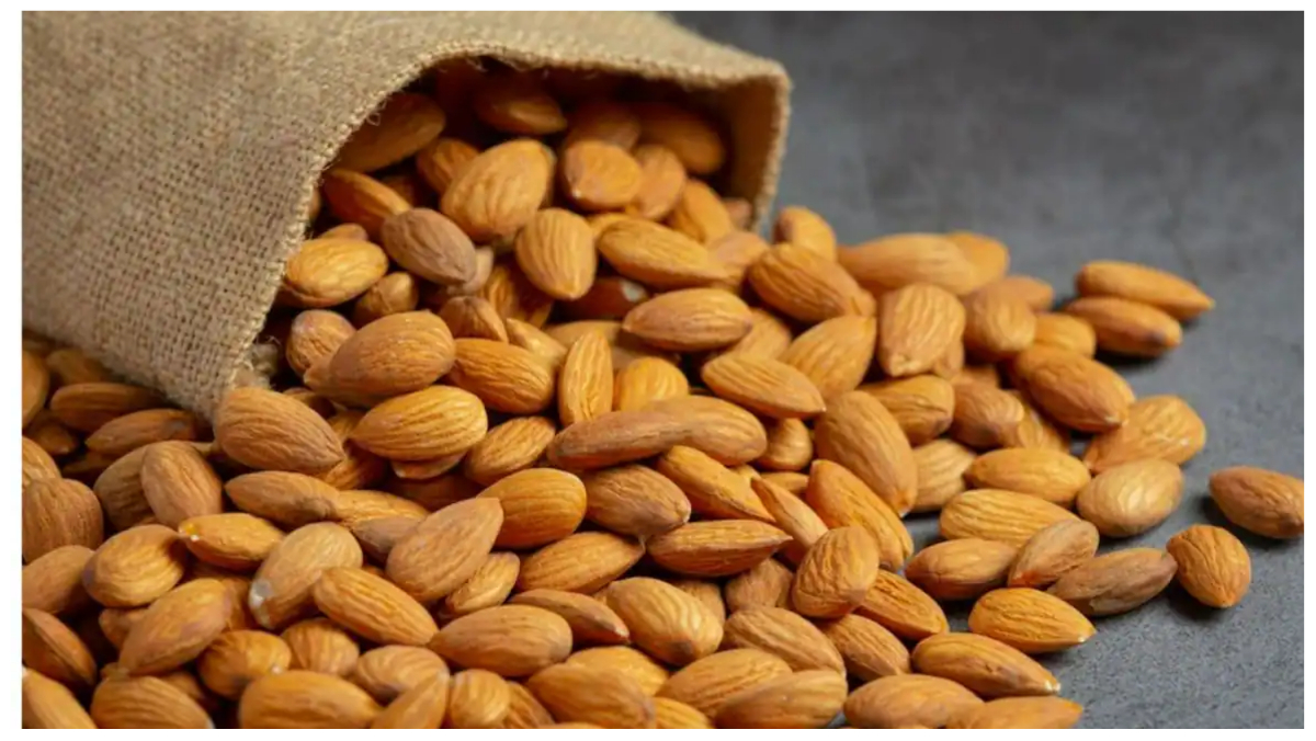 यूरिक एसिड में बादाम खाना चाहिए? जानें Almonds for uric acid in hindi