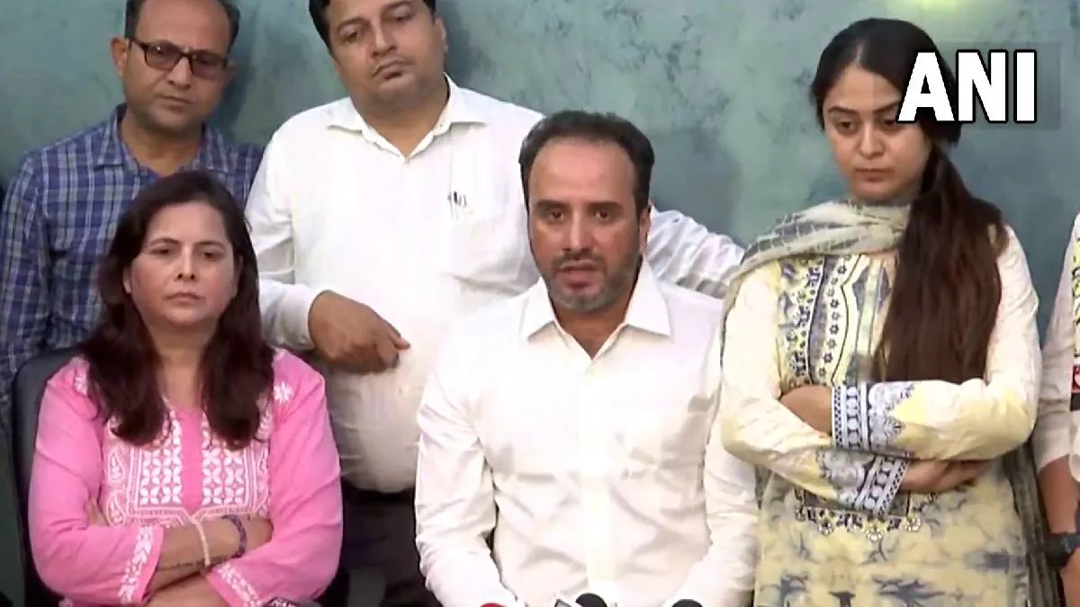 शीजान की मां ने किया दावा, 23 तारीख को इस शख्स को तुनिषा ने दिखाया फंदा बनाकर! वकीलों ने दिया ये बयान Sheejan mother - India TV Hindi