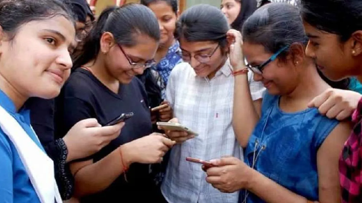 12वीं के छात्रों के लिए खुशखबरी, NTA ने JEE Main के इस क्राइटेरिया में दी छूट NTA ने JEE Main के एलिजबिलिटी क्राइटेरिया में छूट दी है।- India TV Hindi