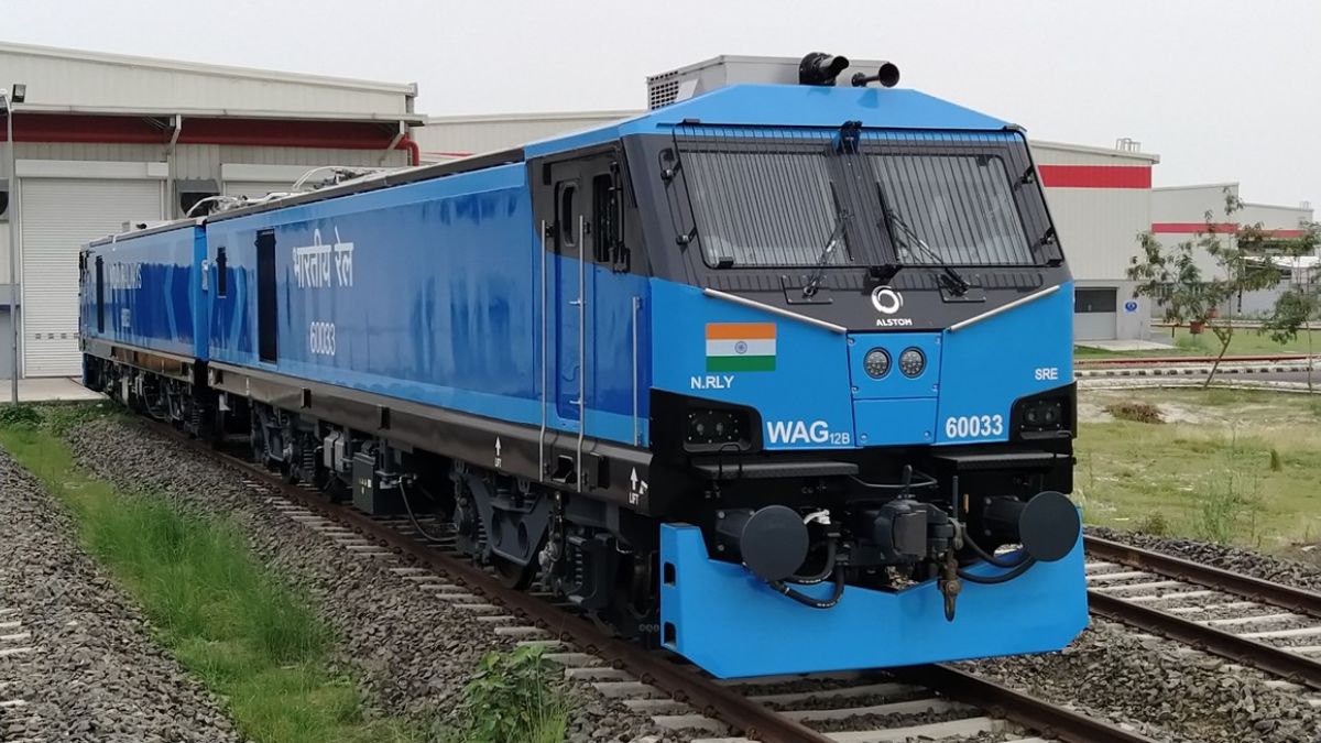 Indian Railways Operate World Most Powerful 12000 Hp Train Engine ...