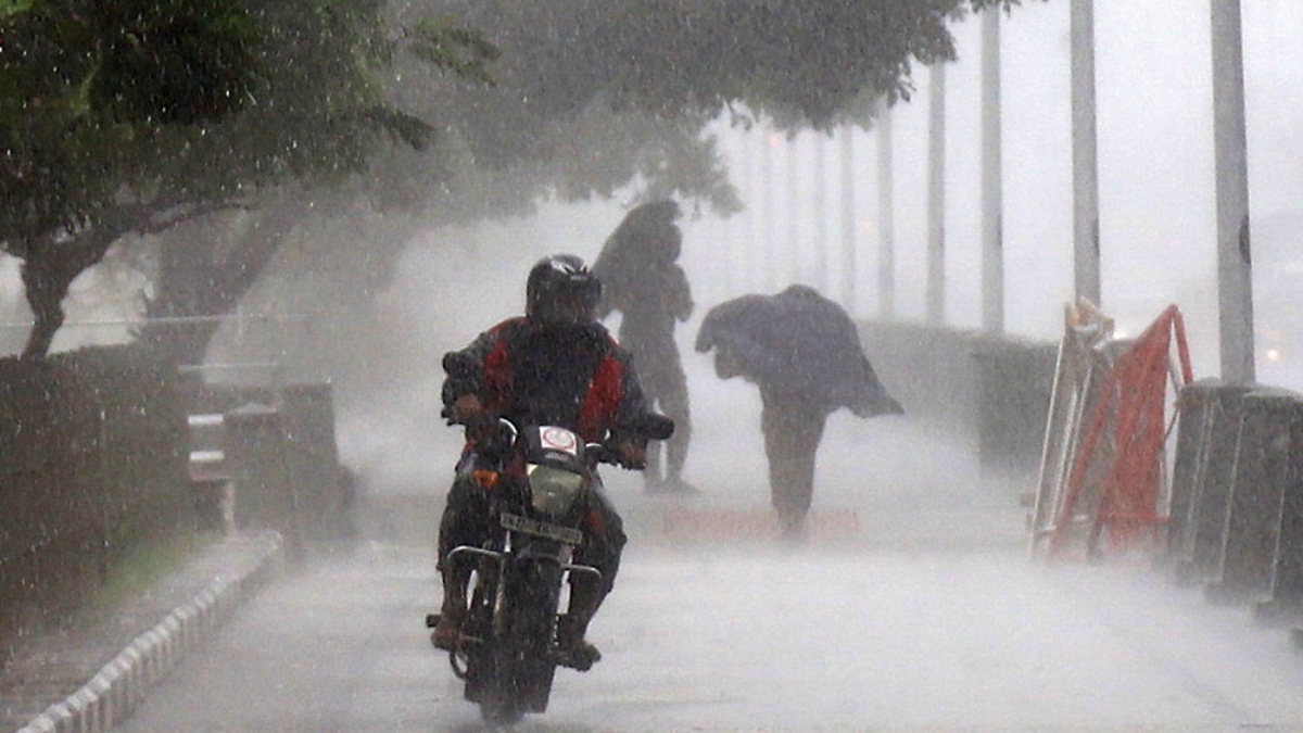 Weather Update cold wave rainfall in north India heavy snowfall alert for hilly areas IMD forecast । इन राज्यों में बारिश के साथ गिरेंगे ओले, पहाड़ों पर भारी बर्फबारी, IMD ने जारी किया अलर्ट