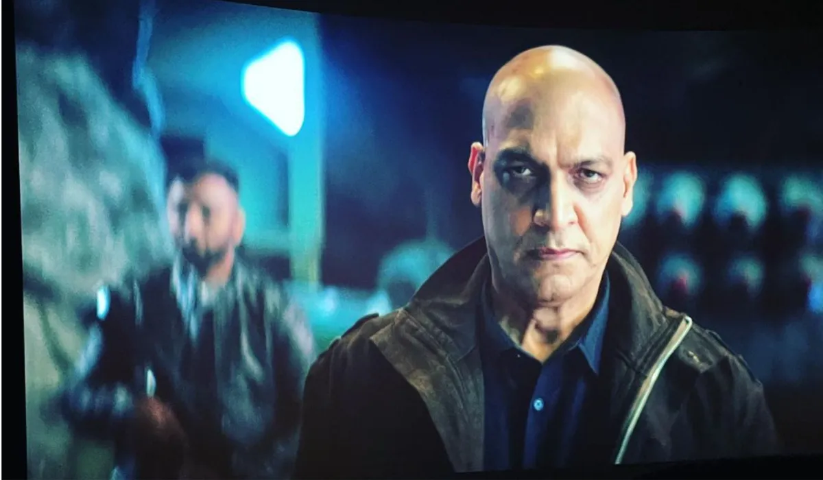 Gadar 2: खतरनाक विलेन के रोल में नजर आएंगे ये एक्टर, कहा मचा दूंगा तहलका ameesha patel bold look from film after this villain manish wadhwa viral - India TV Hindi