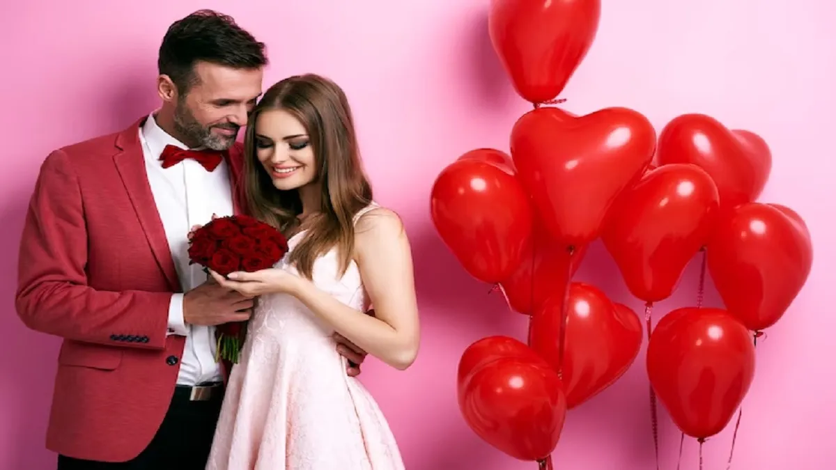 Valentine Day 2023: लाल गुलाब का कर लें ये उपाय, मिलेगा प्यार का साथ, लव मैरिज में आ रही दिक्कतें होंगी दूर Rose Day 2023- India TV Hindi