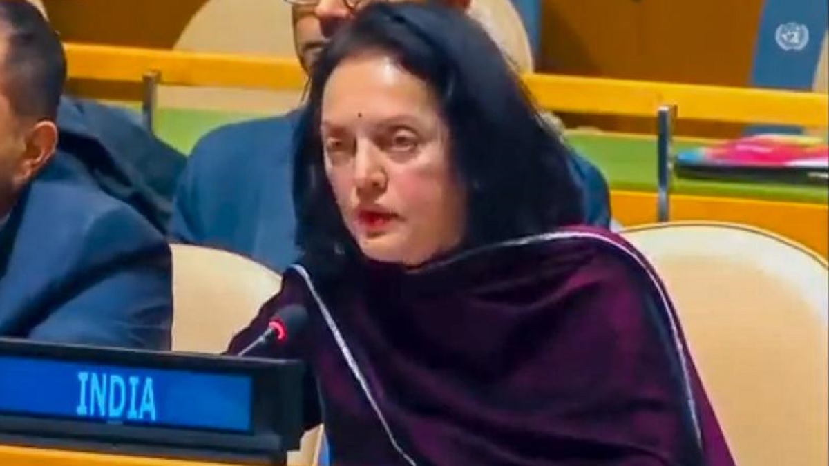 रूस-यूक्रेन जंग पर UNGA में भारत ने क्यों नहीं लिया वोटिंग में हिस्सा, बताई ये खास वजह रूस-यूक्रेन जंग पर UNGA में भारत ने क्यों नहीं लिया वोटिंग में हिस्सा, बताई ये खास वजह