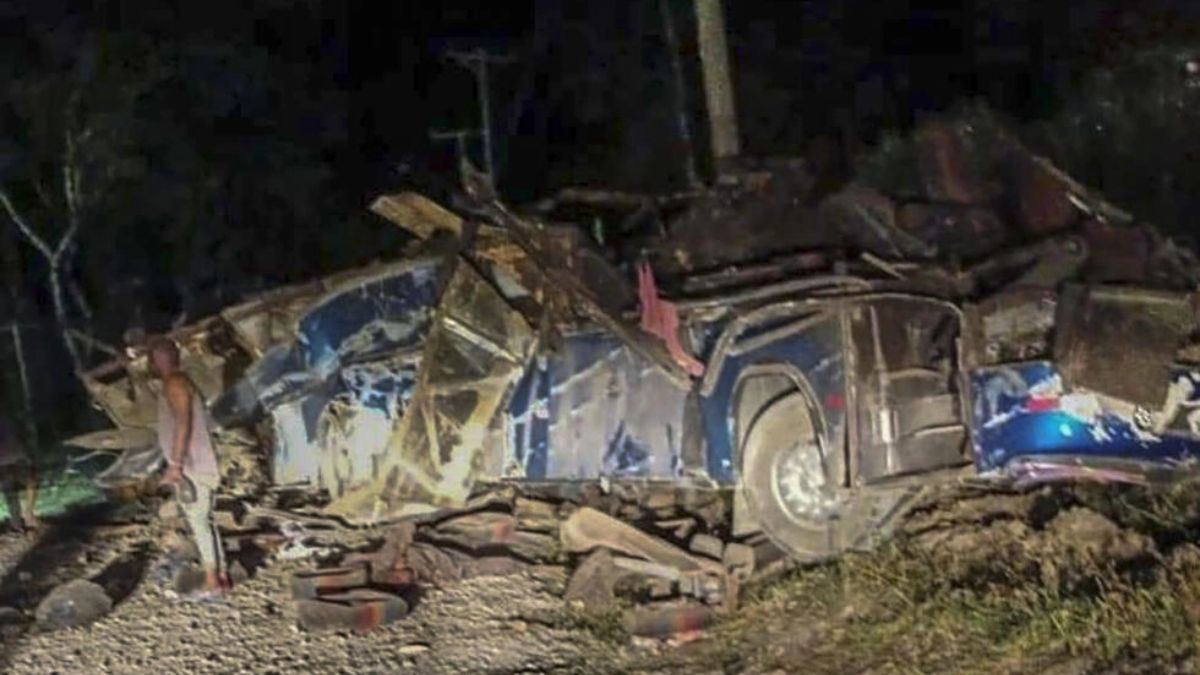 Minibus carrying migrants to US falls off cliff in Panama at least 33 killed पनामा में प्रवासियों को अमेरिका ले जा रही मिनी बस चट्टान से गिरी नीचे, कम से कम 33 लोगों की मौत