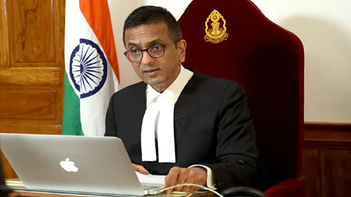आवाज नीचे करें और निकलिए कोर्ट से बाहर... जब बार एसोसिएशन अध्यक्ष पर भड़के चीफ जस्टिस CJI DY Chandrachud- India TV Hindi