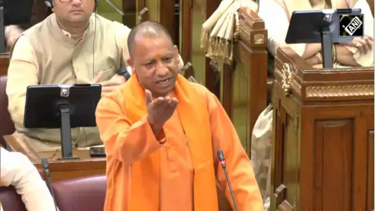 Chief Minister Yogi Adityanath Discussion on the budget in the assembly ...
