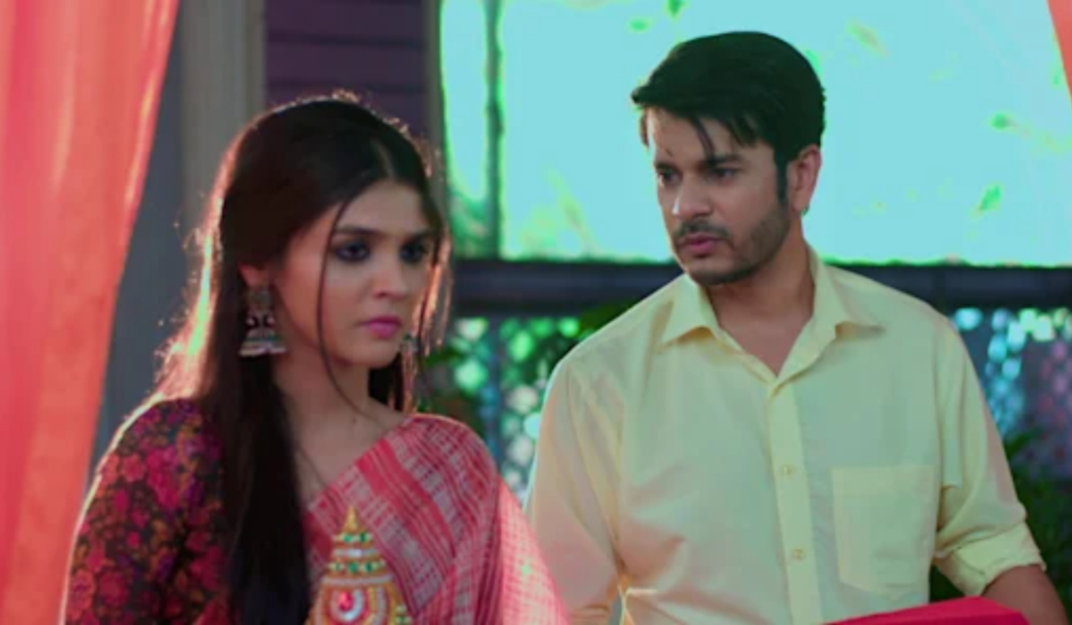 Yeh Rishta Kya Kehlata Hai 12 march 2023 Abhir care abhi Abhinav will palnning to make distance abhira ये रिश्ता क्या कहलाता है: अभीर का अभिमन्यु के लिए प्यार देख परिवार को हुआ शक, अभिनव करेगा साजिश