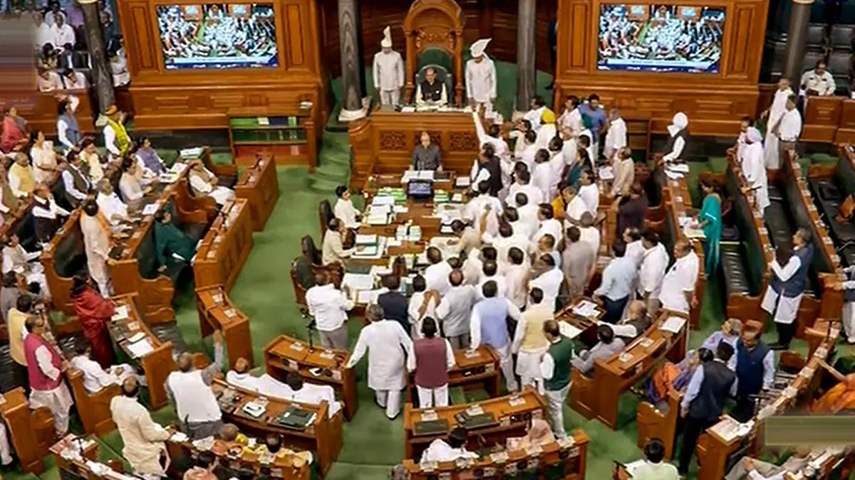 संसद के दोनों सदनों में आज भी हो रहा हंगामा, राहुल के बयान पर BJP और विपक्ष आमने-सामने Lok Sabha News, Rajya Sabha News, Rahul Gandhi Latest, Piyush Goyal- India TV Hindi