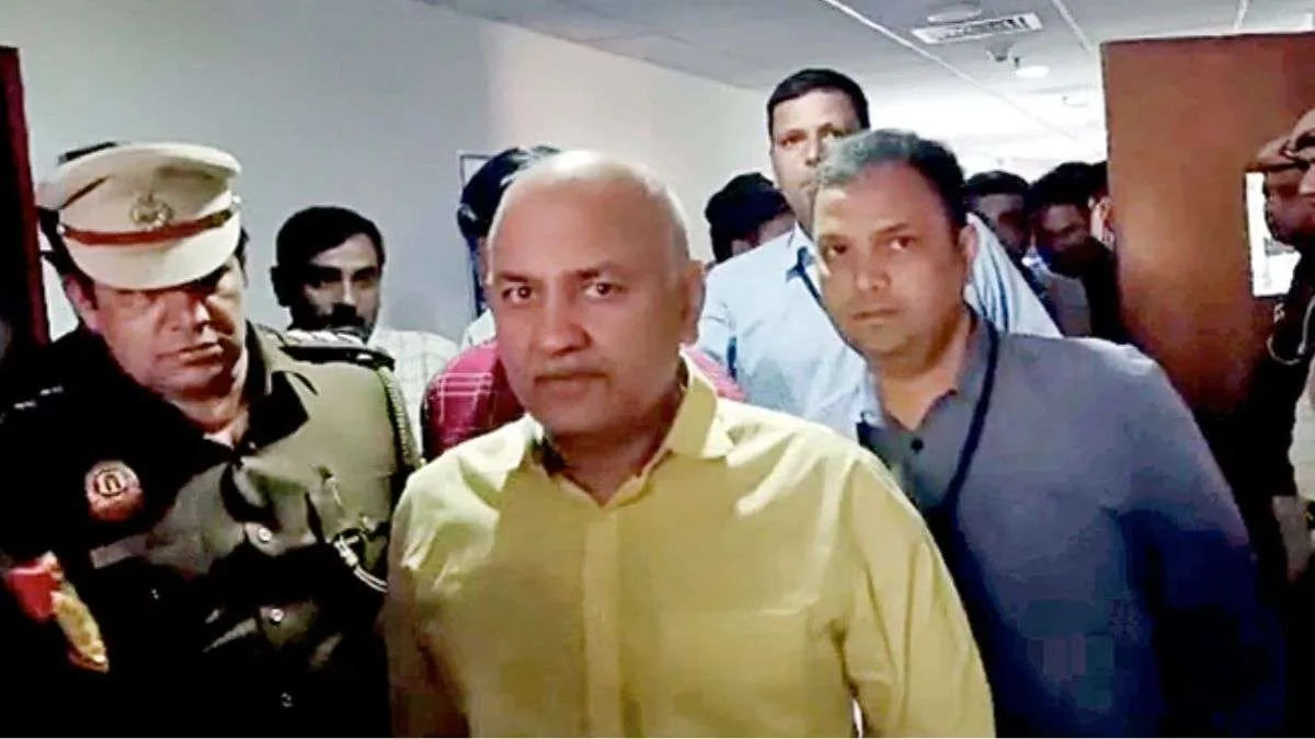 दिल्ली शराब घोटाला केस: सिसोदिया को डबल झटका-'नहीं मिली जमानत, कोर्ट ने 7 दिन की ED हिरासत में भेजा' Hearing in delhi liquor scam case- India TV Hindi