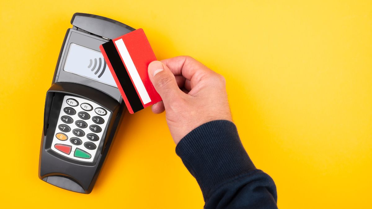 know-the-secret-to-keep-online-debit-card-transactions-safe