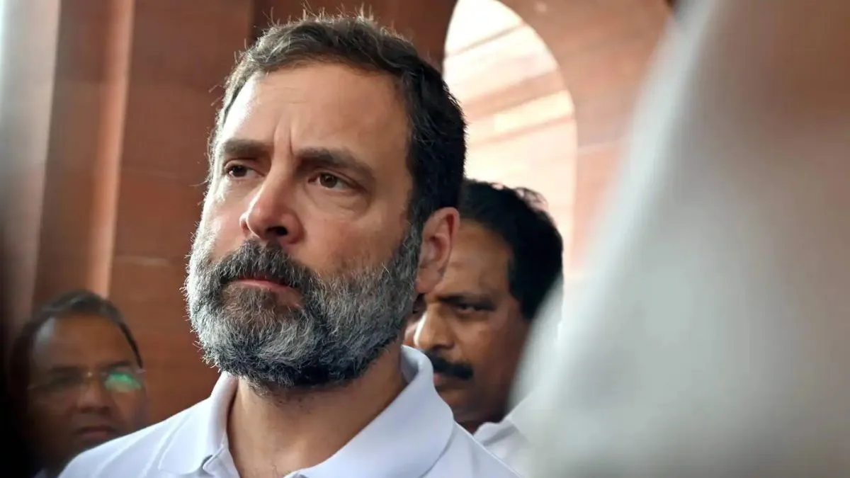 राहुल गांधी की गई संसद सदस्यता, जानें कांग्रेस और बीजेपी के नेताओं ने क्या कहा राहुल गांधी की लोकसभा सदस्यता खत्म- India TV Hindi