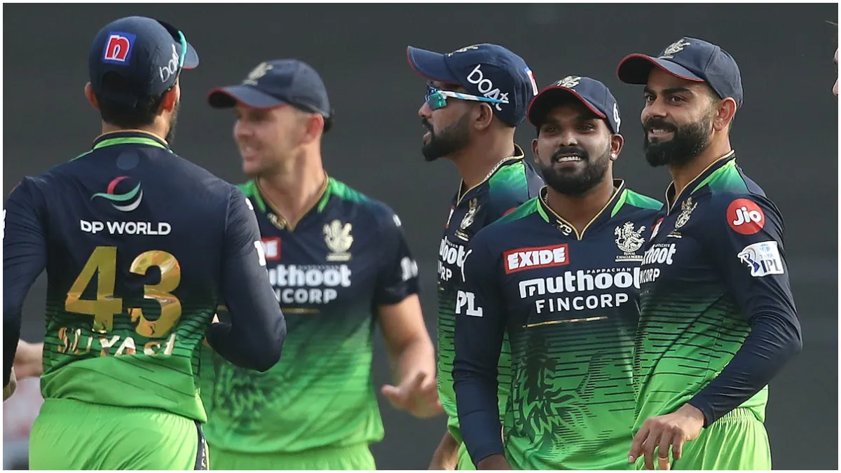 आईपीएल इतिहास में इस खिलाड़ी ने की है सबसे ज्यादा कमाई, एमएस धोनी और विराट कोहली पीछे Virat Kohli and RCB- India TV Hindi