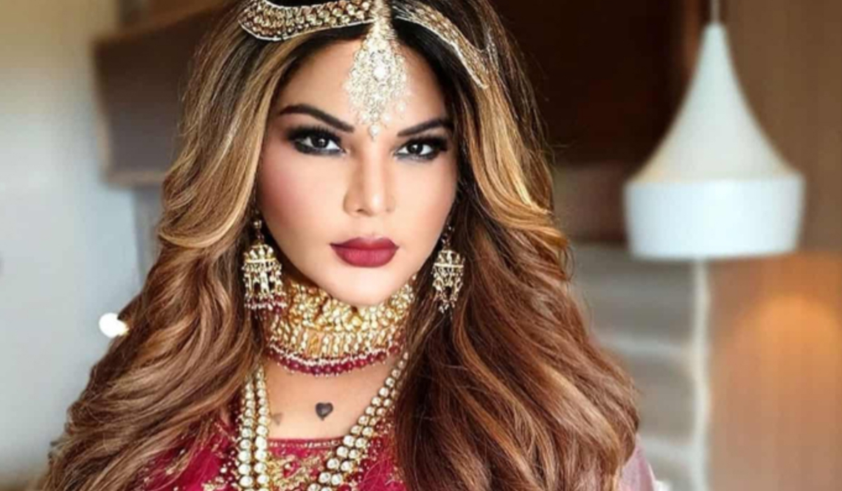 The actress was fined 600 for this act of Rakhi Sawant, airport video went viral