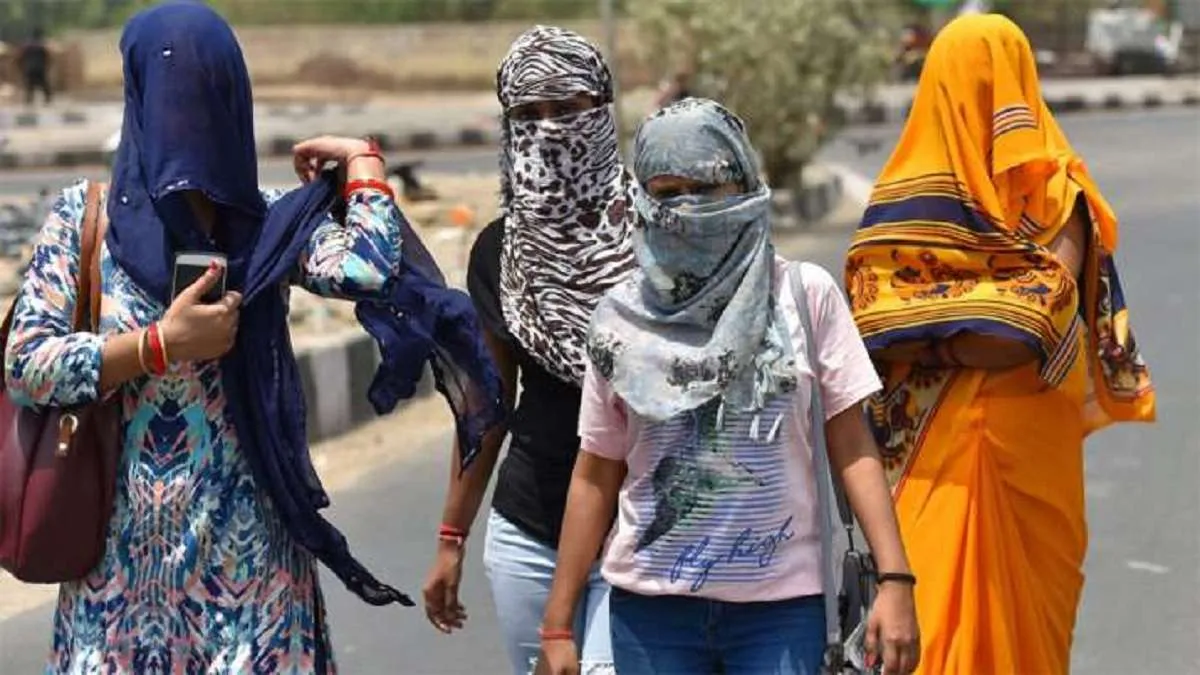 IMD Alert: हीट वेव का बढ़ता कहर, देश के कई शहरों में 42 डिग्री पहुंचा पारा, येलो-ऑरेंज अलर्ट हुआ जारी heat wave alert- India TV Hindi