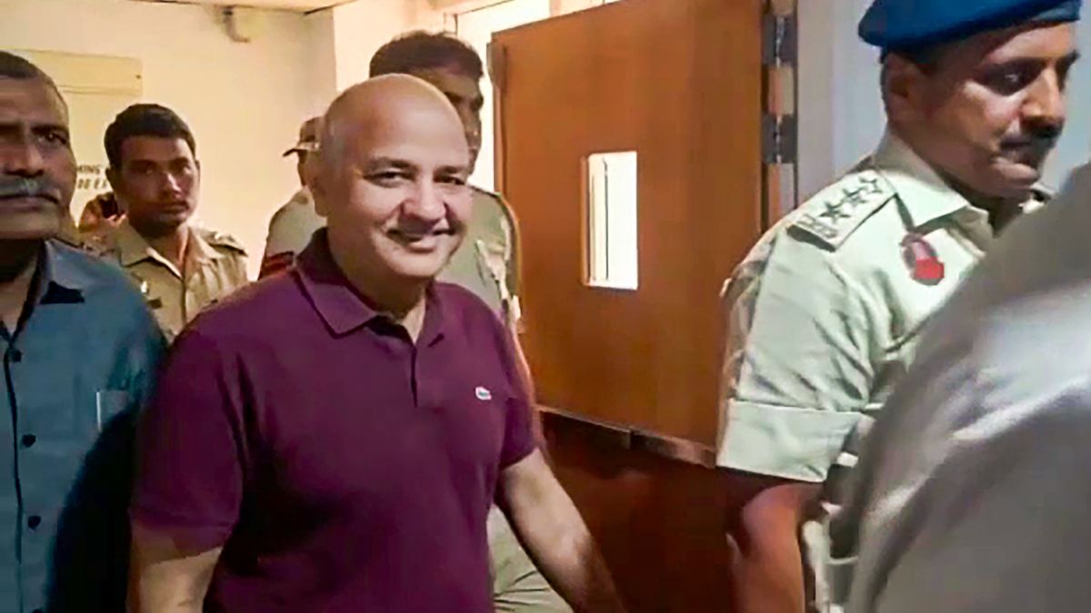 Supplementary charge sheet filed against 4 people including Sisodia in liquor scam case