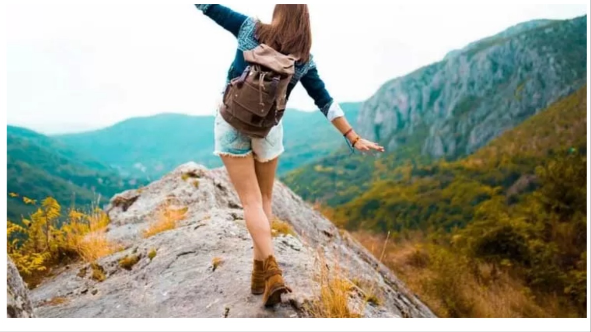 जूते-चप्पलों के सोल पर ही नहीं इन 2 बातों पर भी दें ध्यान | What kind of shoes to wear when traveling in hindi
