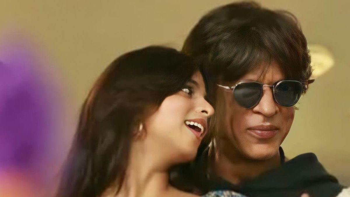 Suhana Khan ने स्विमिंग पूल के अंदर दिखाई अदाएं, देखकर पापा शाहरुख भी रह गए हैरान