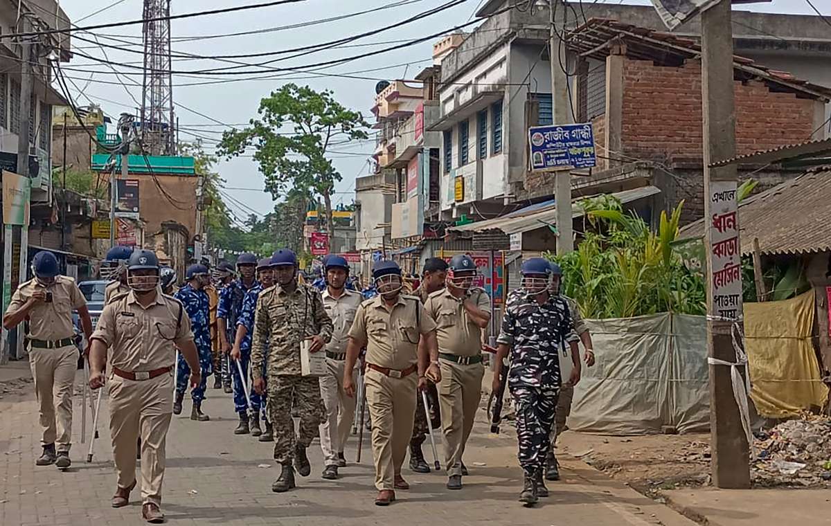 पंचायत चुनाव से पहले बंगाल में केंद्रीय बलों की होगी तैनाती, कलकत्ता हाईकोर्ट ने दिया निर्देश। WB Panchayat Polls Calcutta High Court directs State Election Commission to deploy central forces within