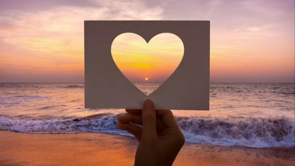 Love Horoscope 8 June 2023: आज छोटी-छोटी चीजें ही आपके रिश्ते में बढ़ाएगी मधुरता, पढ़िए अपना लव राशिफल Love Horoscope 8 June 2023- India TV Hindi
