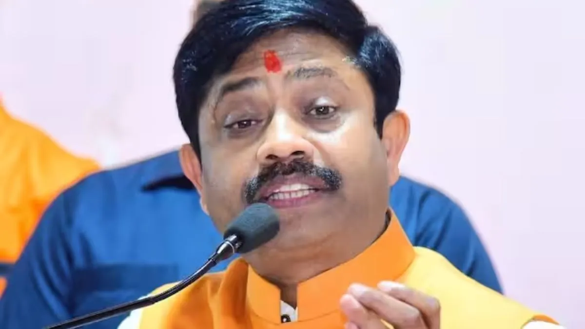 "अखिलेश यादव और शिवपाल यादव खुद असुर हैं", योगी के मंत्री नंद गोपाल नंदी ने सपा पर बोला हमला nand gopal nandi- India TV Hindi