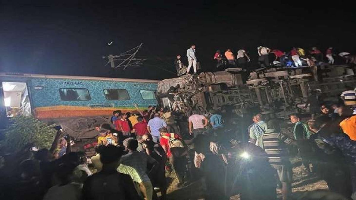 Coromandel Express rams into goods train accident Bahanaga Balasore odisha Several passengers feared injured Coromandel Express rams into goods train accident Bahanaga Balasore odisha Several passengers feared injured