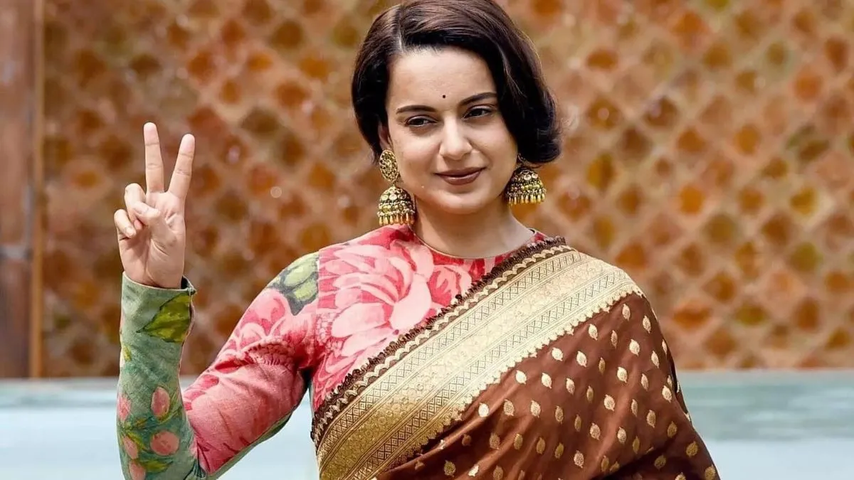 Kangana Ranaut करने जा रही हैं शादी? एक्ट्रेस खुद बांट रहीं इनविटेशन कार्ड twitter- India TV Hindi