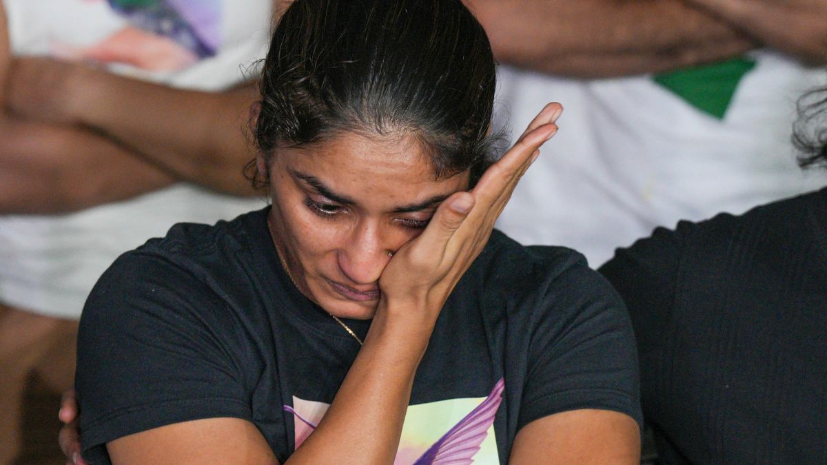 Vinesh Phogat tweets on Brij Bhushan Sharan Singh case | विनेश फोगाट के ताजा ट्वीट ने मचाई हलचल