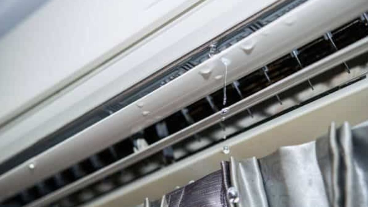 air conditioner indoor unit leaking water reasons know how to fix it । Air Conditioner से आ रहे हैं पानी के छींटे तो इस समान्य न समझें, बर्बाद हो सकता है आपका AC