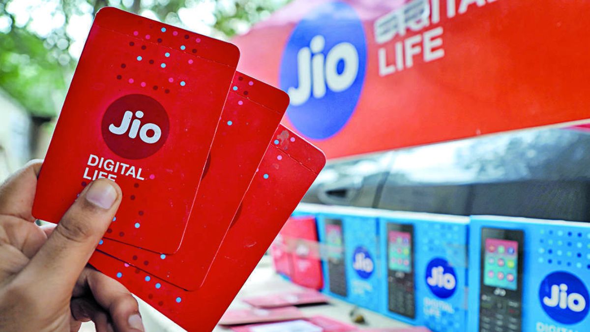 Jio introduced the cheapest plan ever, unlimited calling and data for 28 days in just Rs 123