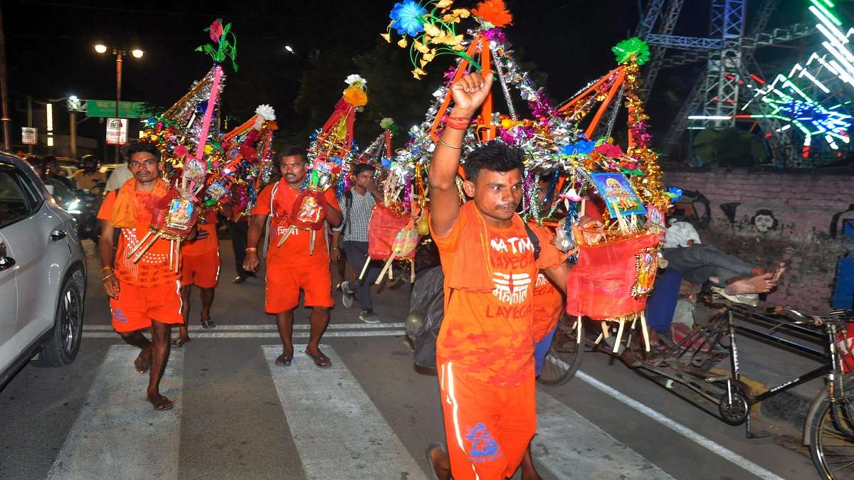 kanwar yatra 2023 muzaffarnagar All nonveg hotel restaurants banned on Kanwar Marg । कावड़ यात्रा वाले रूट्स पर बंद रहेंगी मीट की दुकानें और नॉनवेज होटल, UP में आदेश लागू