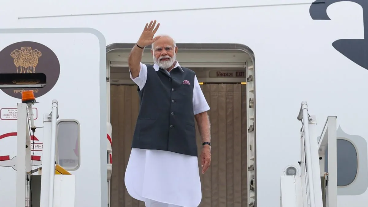 PM मोदी की फ्रांस यात्रा इस बार क्यों है इतनी महत्वपूर्ण, नई ऊंचाई पर पहुंचेंगे दोनों देशों के रिश्ते Narendra Modi, France, Emmanuel Macron, Bastille Day Parade, Rafale Jet- India TV Hindi