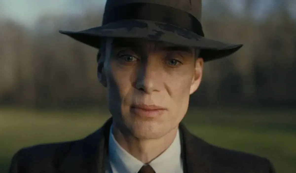 Oppenheimer में दिखाया गया आपत्तिजनक सीन, 'भगवदगीता' के अपमान का लगा आरोप Oppenheimer- India TV Hindi