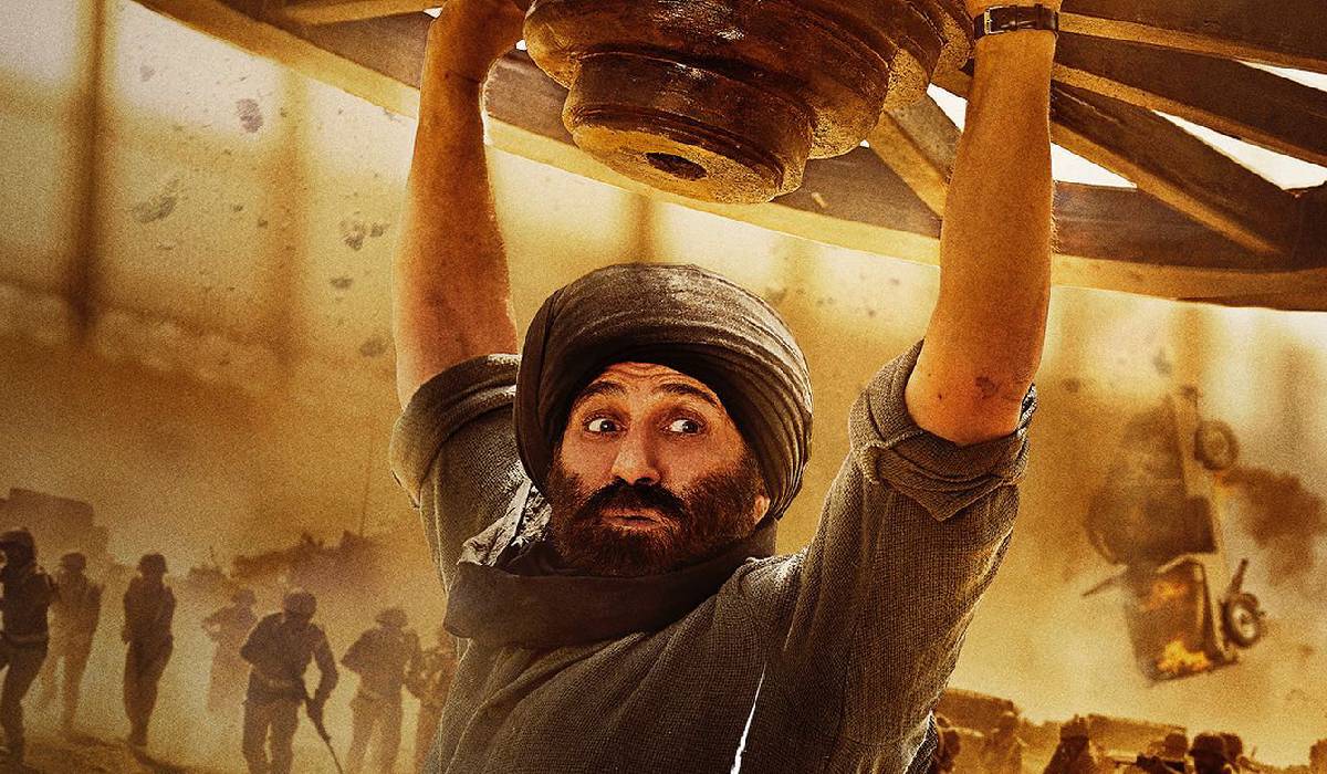 Sunny Deol surprises fans before the release of ‘Gadar 2’, shows solid look