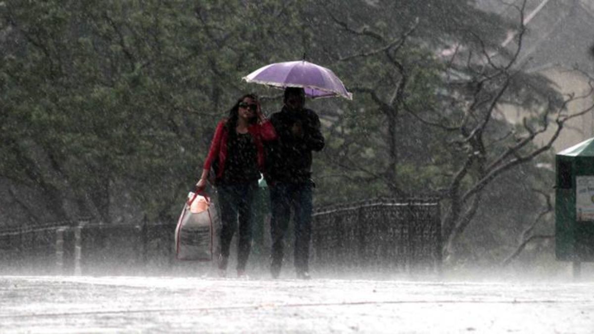Heavy rains in Himachal, floods in many places, roads closed, IMD issues alert