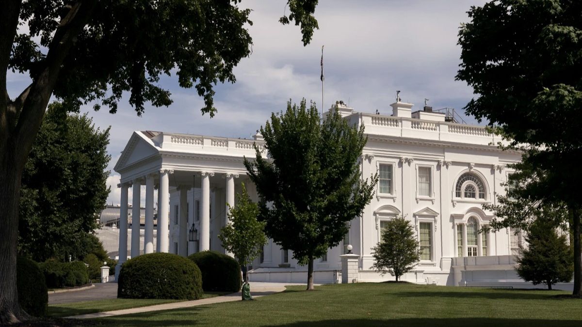 There was a stir after getting white powder in the “White House” of USA, what was found after evacuating the building…
