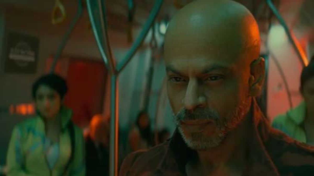 After watching the preview, there was a stir in Twitter, people liked King Khan without hair