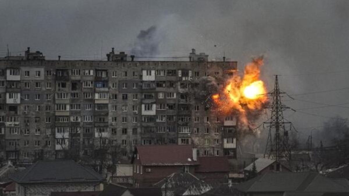 Fierce war between Russia-Ukraine in Donetsk and Bakhmut Kremlin again rained dozen drones on Kiev/दोनेत्स्क और बखमुत में रूस-यूक्रेन के बीच भीषण जंग, क्रेमलिन ने कीव पर फिर बरसाए दर्जन भर ड्रोन