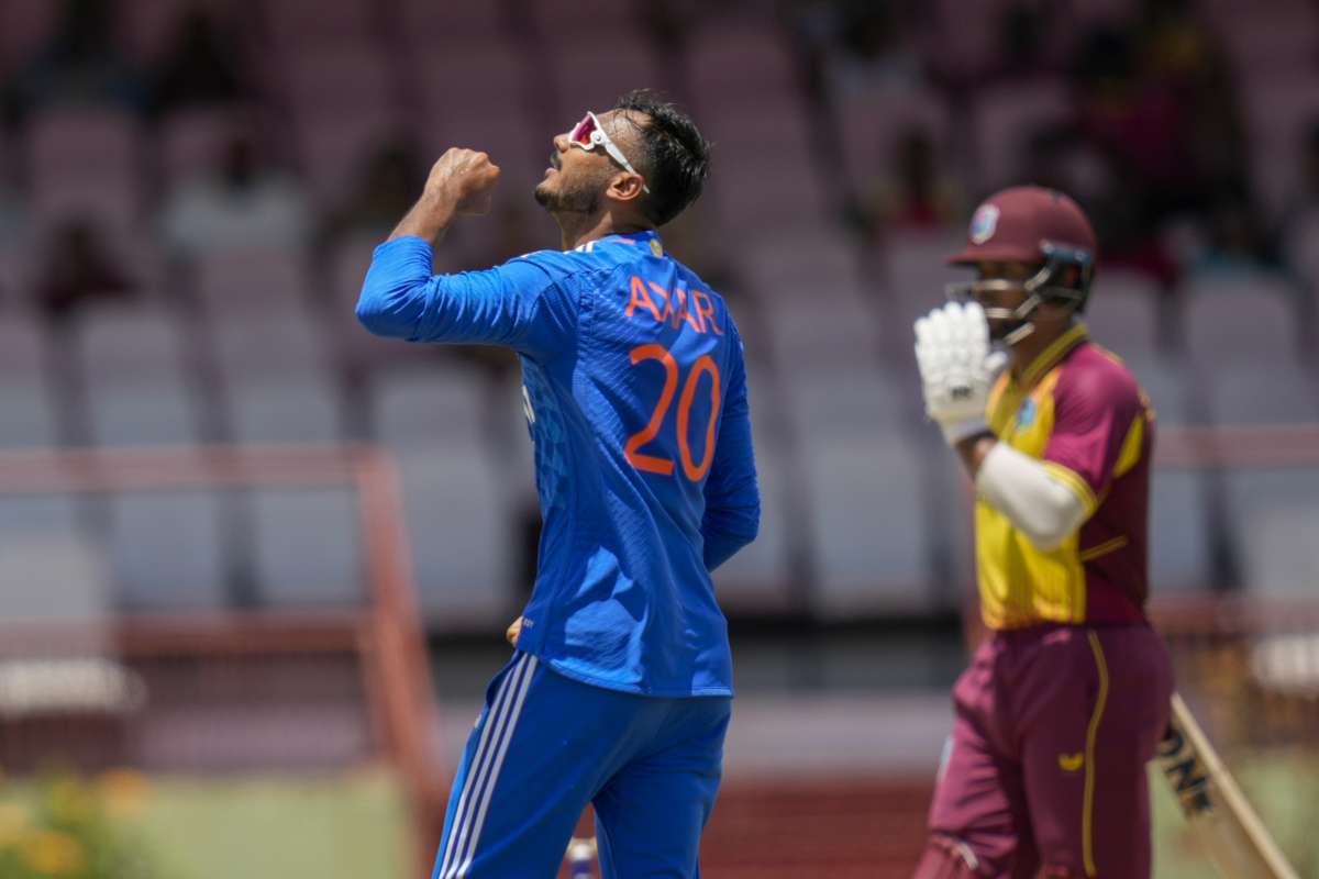 axar patel bowled 4 over against west indies 3rd t20 indian cricket team ind vs wi। अक्षर पटेल ने आते ही कर दिया कमाल, पिछले मैच से पूरी तरह से बदल गया रोल