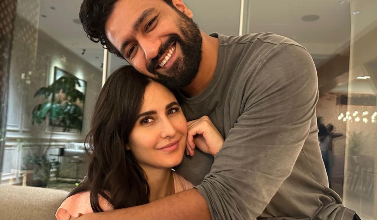 Katrina Kaif drops romantic pictures with Vicky Kaushal Couple seen immersed in love | Katrina Kaif ने विक्की कौशल के साथ शेयर की रोमांटिक तस्वीरें, प्यार में डूबे नजर आए कपल