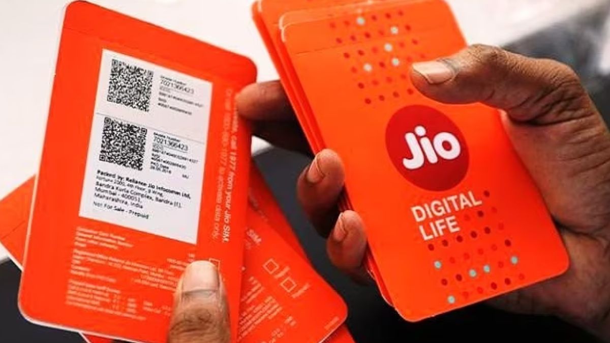 jio launched rs 123 and rs 1234 recharge plan with 168Gb data and unlimited free calling offer । Jio का बड़ा धमाका, 2 सस्ते प्लान्स में मिलते हैं बड़े ऑफर, 336 दिन तक डेटा और फ्री कॉलिंग की सुविधा