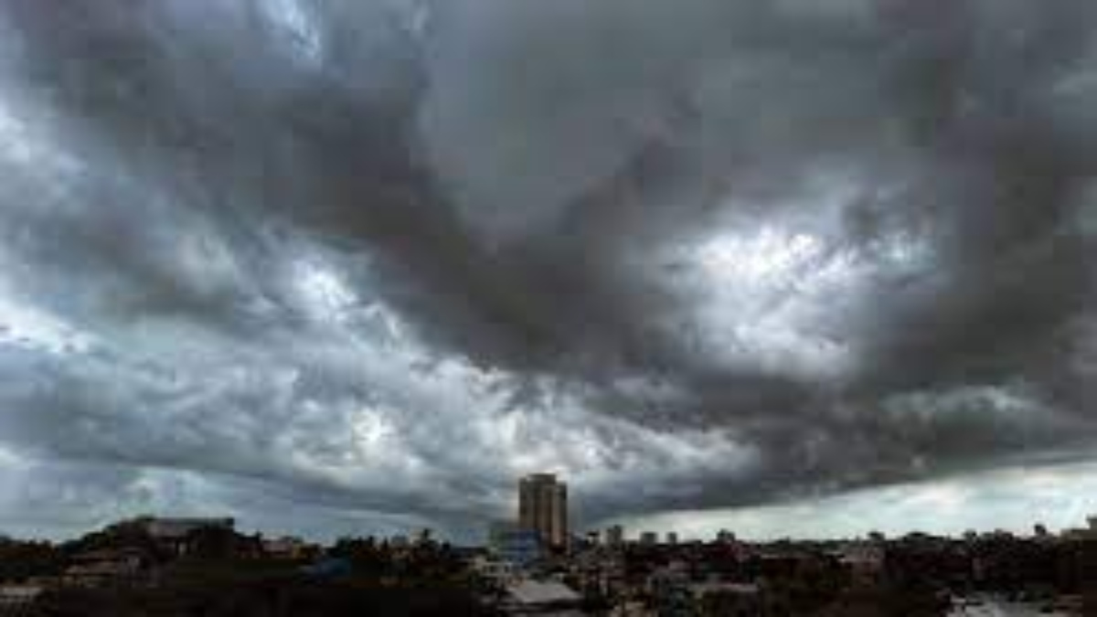 weather update today rain in lucknow heavy rain alert in odisha imd alert । लखनऊ में झमाझम बारिश, ओडिशा में दो दिन जमकर बरसेंगे बादल, जानिए कैसा रहेगा मौसम का मिजाज