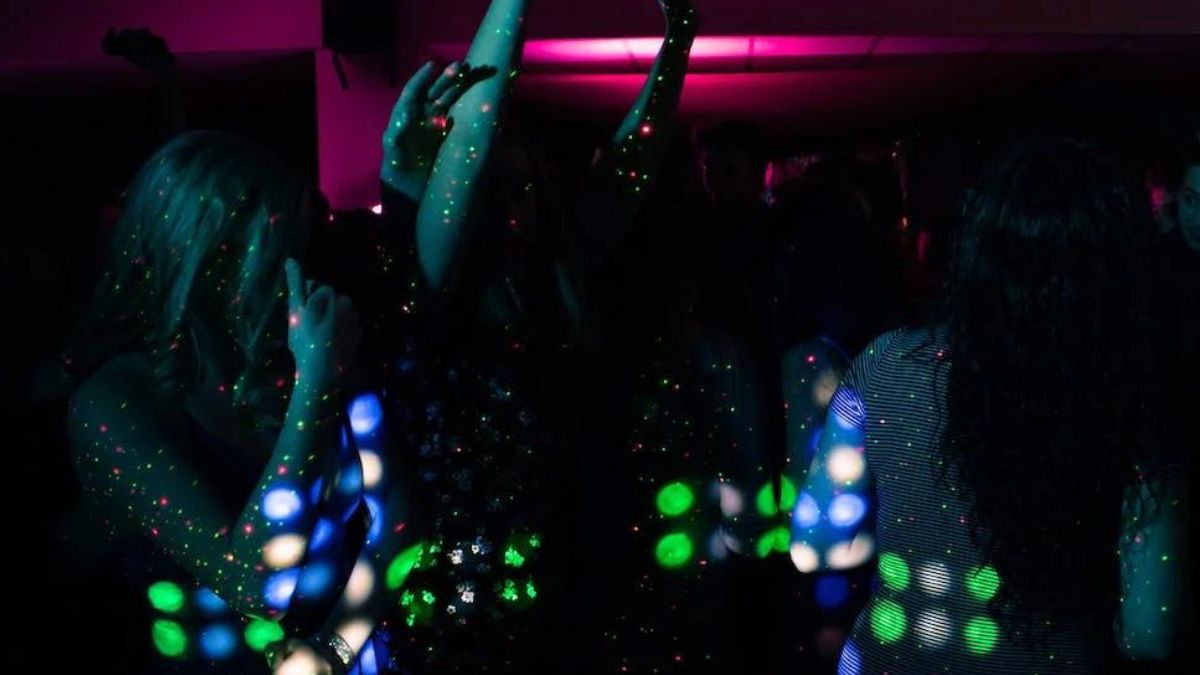 India Rave Rave party was going on in Hyderabad flat, 5 including film producer ...
