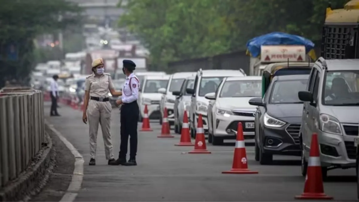 Independence Day 2023: कल दिल्ली की ये सड़कें रहेंगी बंद, यहां रास्ता रहेगा डायवर्ट, पढ़ें पूरा ट्रैफिक प्लान Independence Day 2023- India TV Hindi