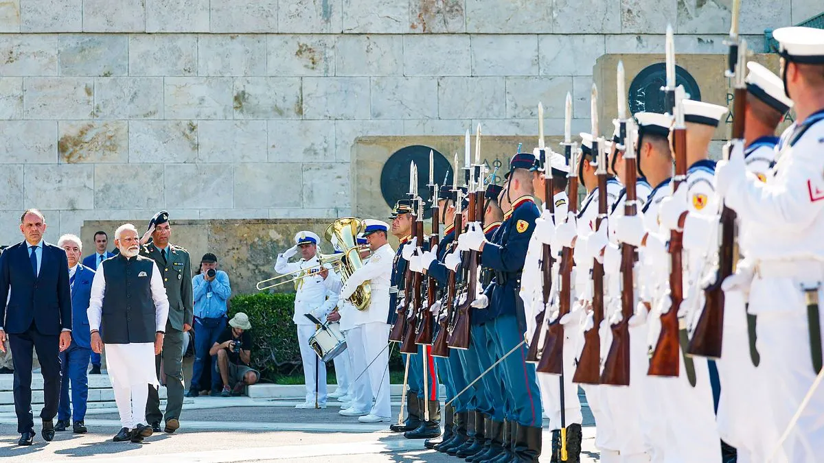 40 वर्ष बाद नए मुकाम पर पहुंची दोस्ती, अब भारत का स्ट्रैटेजिक पार्टनर बनेगा ग्रीस; PM मोदी ने किया ऐलान ग्रीस में पीएम मोदी का हुआ जोरदार स्वागत।- India TV Hindi