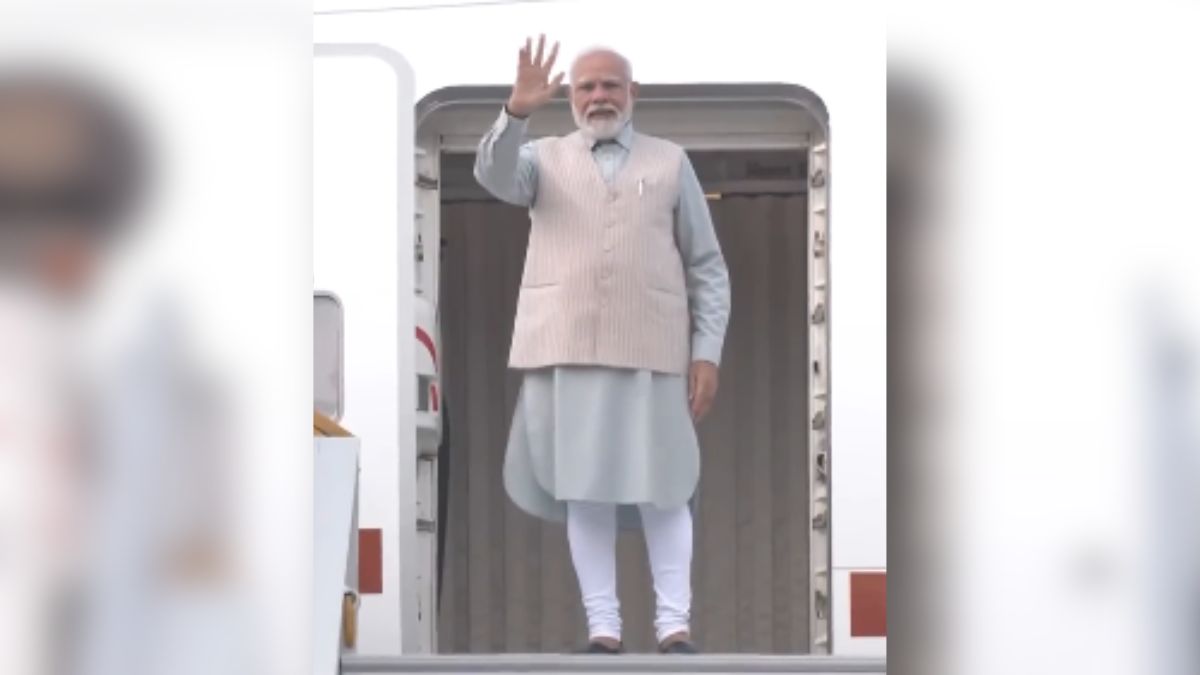दक्षिण अफ्रीका और ग्रीस की यात्रा पर रवाना हुए पीएम मोदी, जाने से पहले कहीं ये बातें…। PM Modi will leave for South Africa and Greece tour today before leaving these things