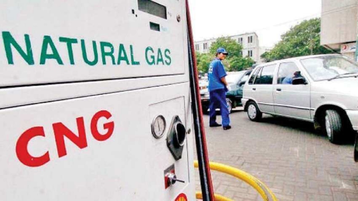 CNG-PNG हो सकती है महंगी, सरकार ने बढ़ाए घरेलू प्राकृतिक गैस के दाम । Government hiked domestic natural gas prices for 1 October; PNG, CNG may become expensive