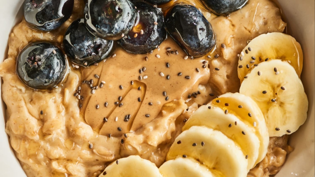 Peanut Butter can be helpful in gaining weight, include these 3 recipes in breakfast